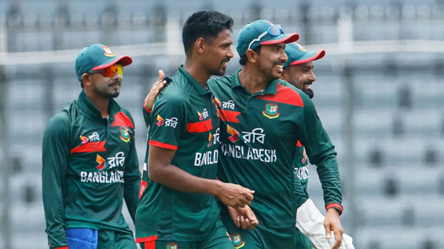 শেষ মুহূর্তের রোমাঞ্চে অস্ট্রেলিয়ার জয়, সিরিজ বাংলাদেশের