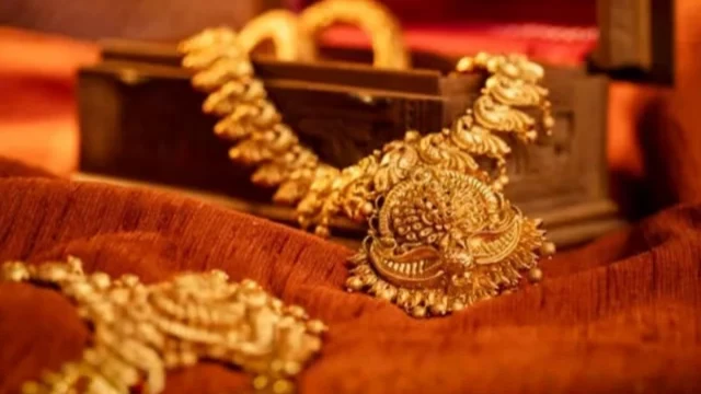 ফের বাড়ল স্বর্ণের দাম, ভরিতে সর্বোচ্চ ৫ হাজার ৪৮২ টাকা