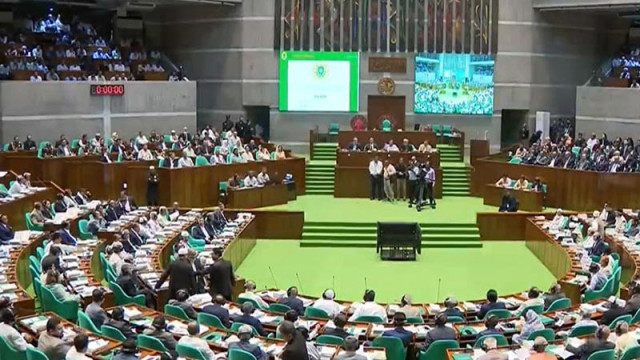 জাতীয় সংসদে ৯ লাখ ৩৮ হাজার কোটি টাকার বাজেট পাস