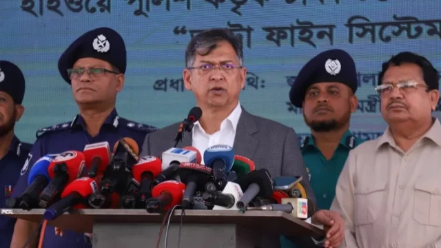 মহাসড়কে এআই ক্যামেরা চালু হলে চাঁদাবাজি কমবে: স্বরাষ্ট্রমন্ত্রী
