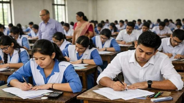 চট্টগ্রামে এইচএসসি পরীক্ষা শুরু: পরীক্ষার্থী কমলেও বেড়েছে কলেজের সংখ্যা