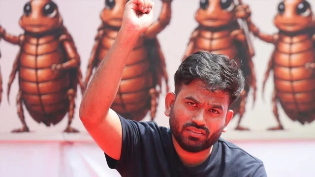 দিল্লিতে ককরোচ জনতা পার্টির প্রতিষ্ঠাতা অভিজিৎ দীপক আটক