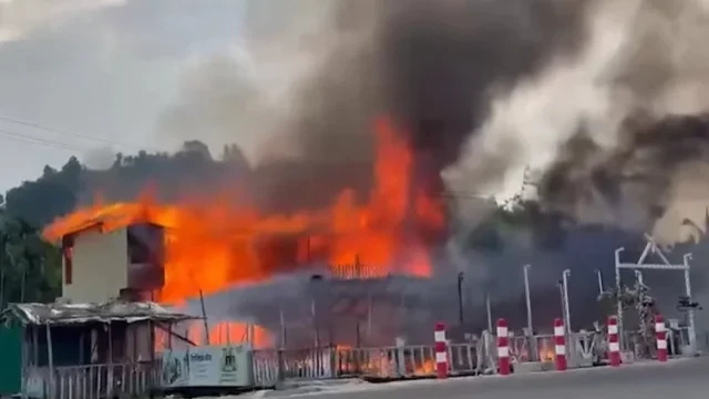 ইনানীর টুপটুপ রিসোর্টে আগুন, প্রাণহানি বেড়ে ৬; আহত ৯