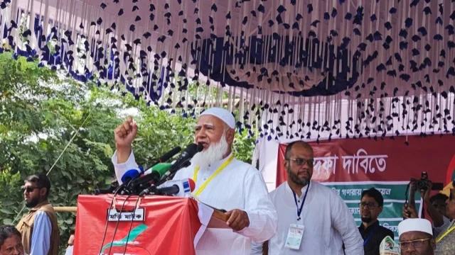 গণভোটের রায় না মানলে স্বৈরশাসন প্রতিষ্ঠার চেষ্টা হবে: শফিকুর রহমান