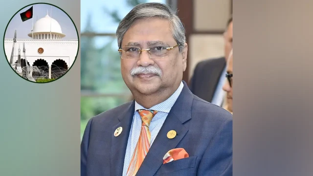 পদত্যাগ নিয়ে সরাসরি জবাব এড়ালেন রাষ্ট্রপতি, বললেন ‘সময় হলেই জানবেন’