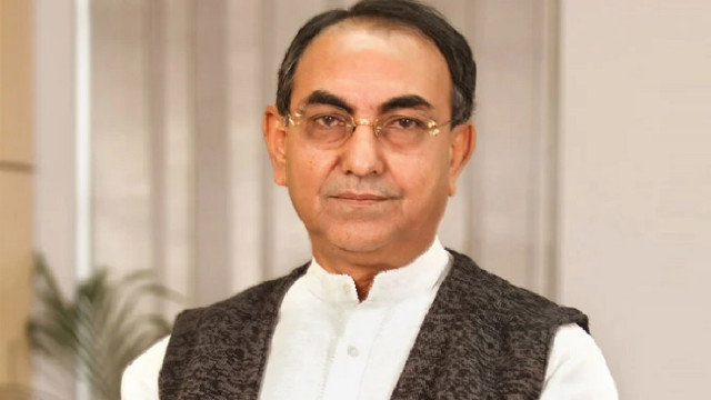 মালয়েশিয়ায় স্বাস্থ্য পরীক্ষায় যাচ্ছেন মির্জা আব্বাস