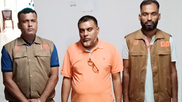 প্রধানমন্ত্রীর এপিএস পরিচয়ে তদবিরের অভিযোগ, গ্রেফতার এক ব্যক্তি