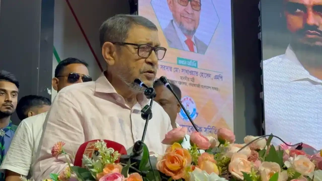 স্বাস্থ্যখাতে দুর্নীতিতে বদলি নয়, চাকরিচ্যুতির হুঁশিয়ারি স্বাস্থ্যমন্ত্রীর