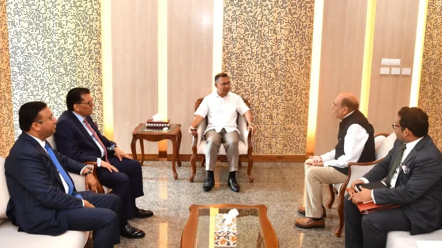 হাসিনাকে প্রত্যর্পণে ভারতের প্রতি ঢাকার আহ্বান: পররাষ্ট্রমন্ত্রী