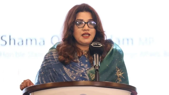 সিঙ্গাপুরে ১৫ প্রবাসীকে ‘রেমিট্যান্স সম্মাননা’ দিলেন পররাষ্ট্র প্রতিমন্ত্রী