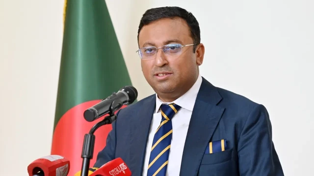 জাতিসংঘে খলিলুর রহমান, মন্ত্রণালয়ের অতিরিক্ত দায়িত্বে হুমায়ুন কবির