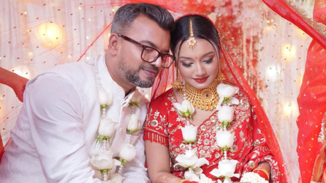 বিয়ের পর নতুন অধ্যায়ে ইসরাত পায়েল, স্বামী যুক্তরাজ্যের ব্যবসায়ী