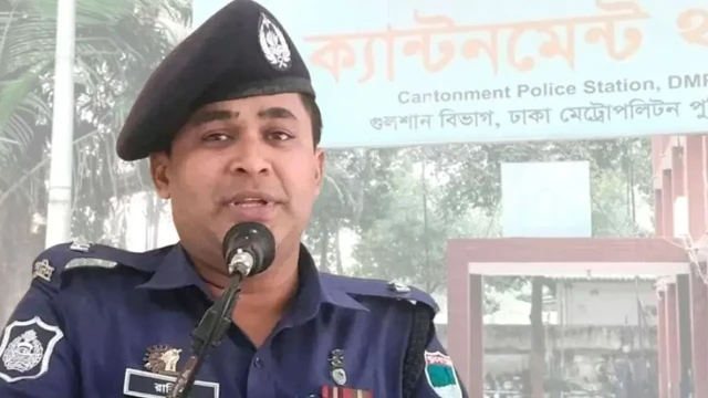 রাষ্ট্রদ্রোহ মামলায় ক্যান্টনমেন্ট থানার সাবেক ওসি রাকিবুল গ্রেপ্তার