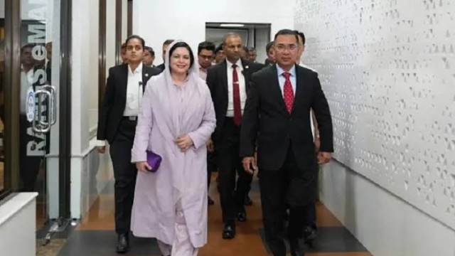 চার দিনের জাপান সফর শেষে দেশে ফিরলেন প্রধানমন্ত্রী