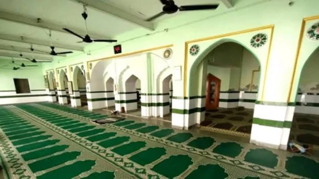 মোদির বাসভবনের কাছের ঐতিহাসিক রেসকোর্স মসজিদ খালি করার নোটিশ