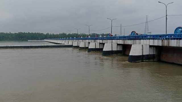 তিস্তার পানি বেড়ে বিপৎসীমার কাছে, পরিস্থিতি নিয়ন্ত্রণে ৪৪টি জলকপাট খোলা