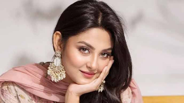 সিনেমায় অভিনয় নিয়ে যা বললেন নাজনীন নীহা