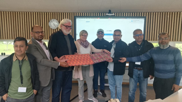 আন্তর্জাতিক গবেষণা ও শিক্ষা সহযোগিতা জোরদারে সুইডেনে ইবি প্রতিনিধিদল