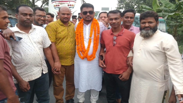কটিয়াদীতে যুবদলের কেন্দ্রীয় নেতা মর্তুজা আল কামালকে সংবর্ধনা