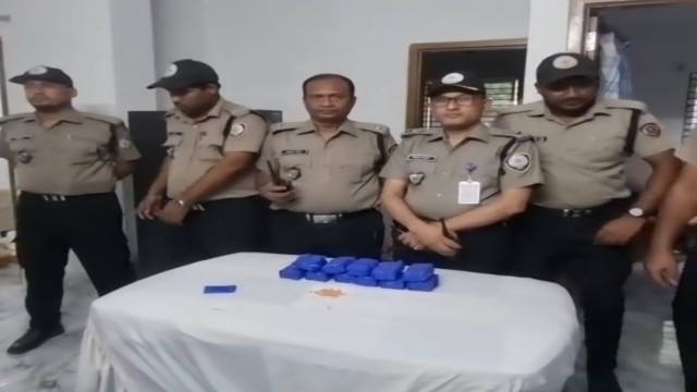 চাঁদপুর সদরে ১ কোটি ২০ লাখ টাকার ইয়াবা উদ্ধার, মোটরসাইকেল জব্দ