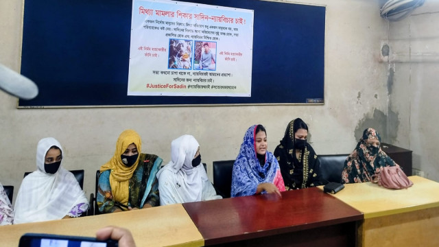 যশোরে ডাব চুরির অভিযোগ তুলে কিশোর স্বাধীনকে (১৬) মারধর করে হত্যার ঘটনায় জড়িত ব্যক্তিদের দ্রুত গ্রেপ্...