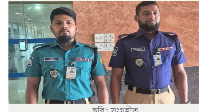আবার পরিবর্তন হলো পুলিশের পোশাক, ফিরছে পুরোনো রঙের ধাঁচ