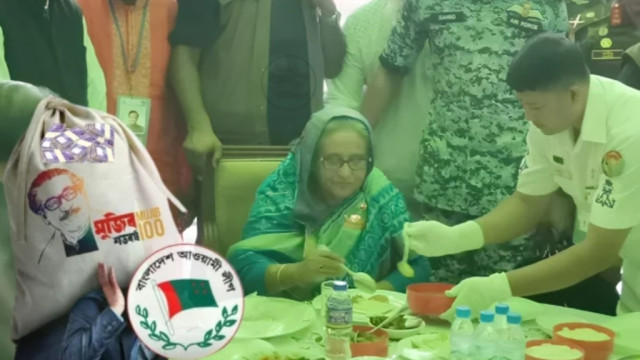 শেখ হাসিনার বার্ষিক খাবার বিল ৩৫ কোটি টাকা!