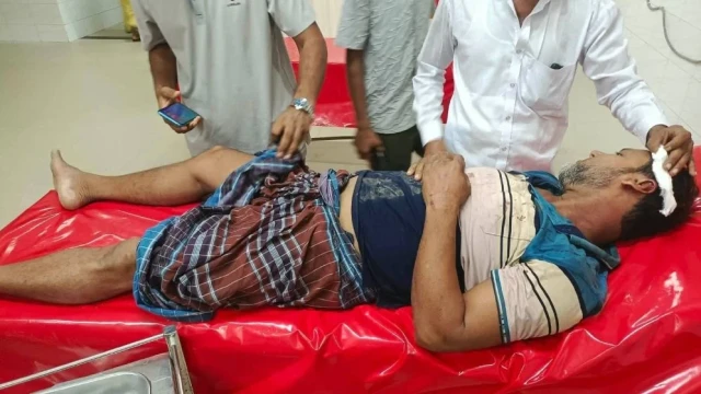 ভোলার মনপুরায় নিষিদ্ধ স্বেচ্ছাসেবক লীগ নেতাকে কুপিয়ে জখম