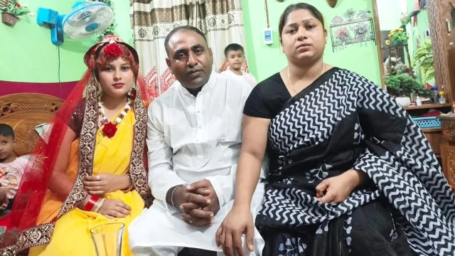 নওগাঁর মহাদেবপুরে প্রথম স্ত্রী থাকা অবস্থায় শ্যালিকাকে বিয়ে করার ঘটনাকে কেন্দ্র করে বিতর্কের মুখে পড়...