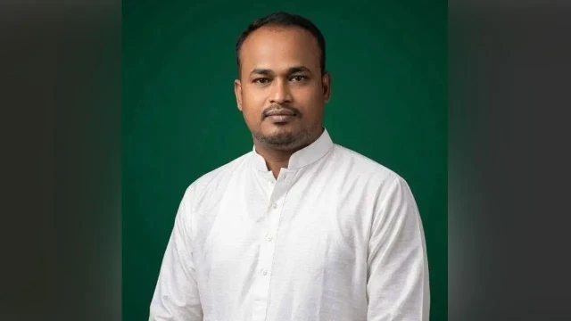 ঈশ্বরদীতে স্বেচ্ছাসেবক দল নেতাকে কুপিয়ে জখম