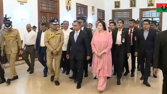 তারেক রহমানের উপস্থিতিতে মির্জা ফখরুল ইসলাম আলমগীরের শপথগ্রহণ