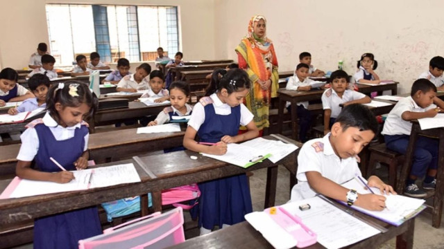২০২৭ শিক্ষাবর্ষ থেকে স্কুল ভর্তিতে ফিরছে পরীক্ষাভিত্তিক মূল্যায়ন