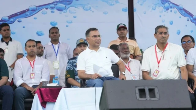 নানাবাড়ির এলাকায় এসে আবেগাপ্লুত প্রধানমন্ত্রী