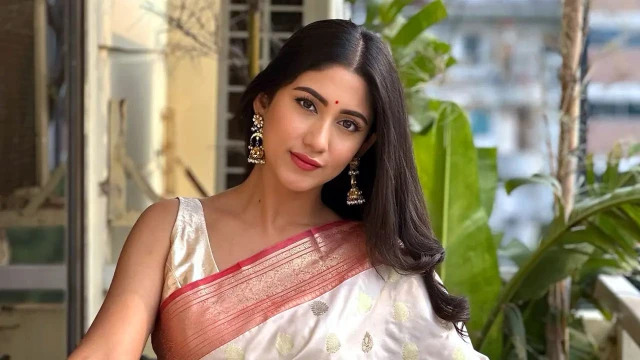 বিয়ে নিয়ে প্রশ্নের বিরক্তি প্রকাশ সাফা কবিরের, জানালেন জীবনসঙ্গী কেমন চান