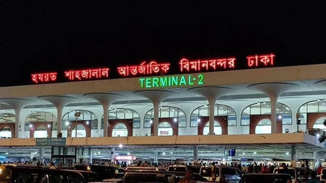 রিয়াদগামী ১০ ফ্লাইট বাতিল, শাহজালালে অনিশ্চয়তায় হাজারো প্রবাসী
