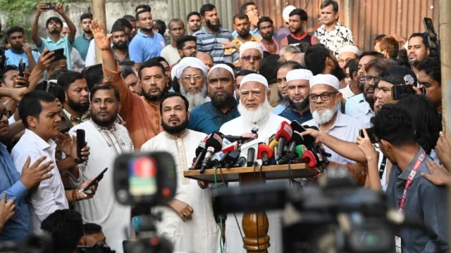 মিরপুরের ক্ষতিগ্রস্ত রাড্ডা স্বাস্থ্যকেন্দ্রে ৫০ লাখ টাকা সহায়তার ঘোষণা জামায়াতের