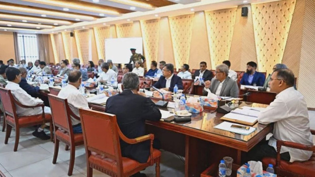 প্রকল্প বাস্তবায়নে দীর্ঘসূত্রতায় ক্ষোভ, দায়ীদের চিহ্নিত করার নির্দেশ প্রধানমন্ত্রীর